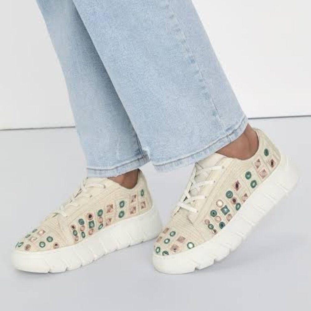 FREE PEOPLE Catch Me If You Can Crochet Sneakers Shoe Size 39 NEW WITH TAG